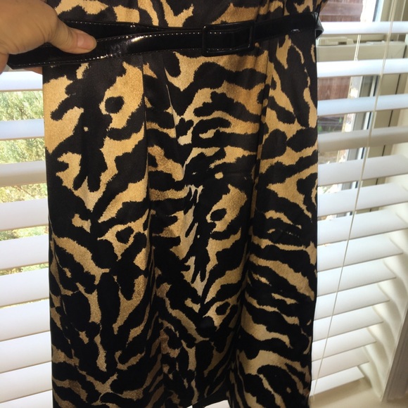 Leopard print strapless belted short dress - Picture 2 of 4